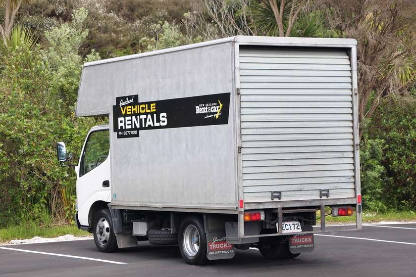 2 tonne truck rear view